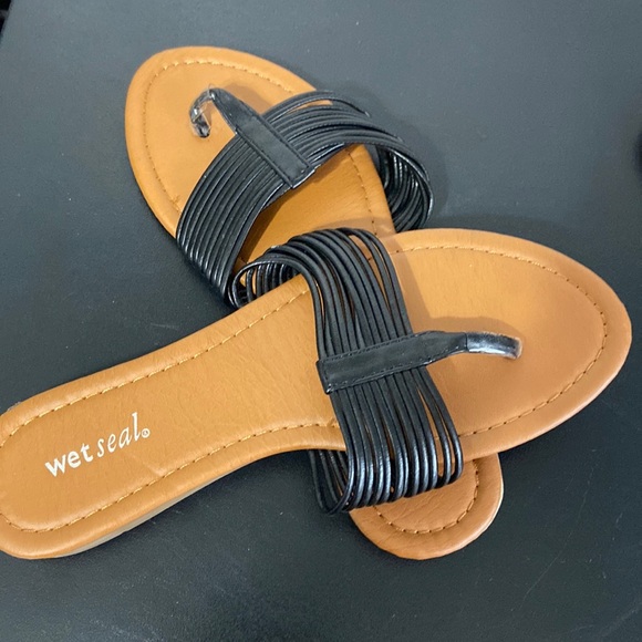 Wet Seal Sandals - Picture 2 of 4